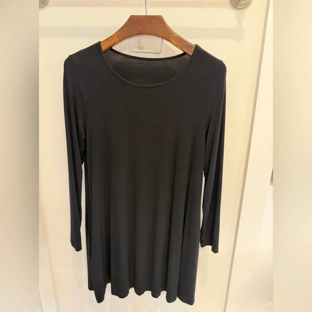 Black A-Line Dress with Pockets - Classic Minimal Style - - Picture 2 of 8